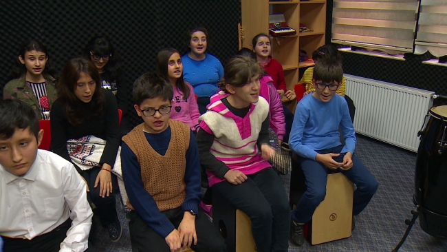 Görme engelli ortaokul öğrencileri koro kurdu